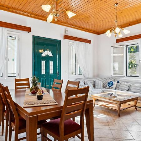 Verani Residence Parking Balcony Playground Sivros Luaran gambar