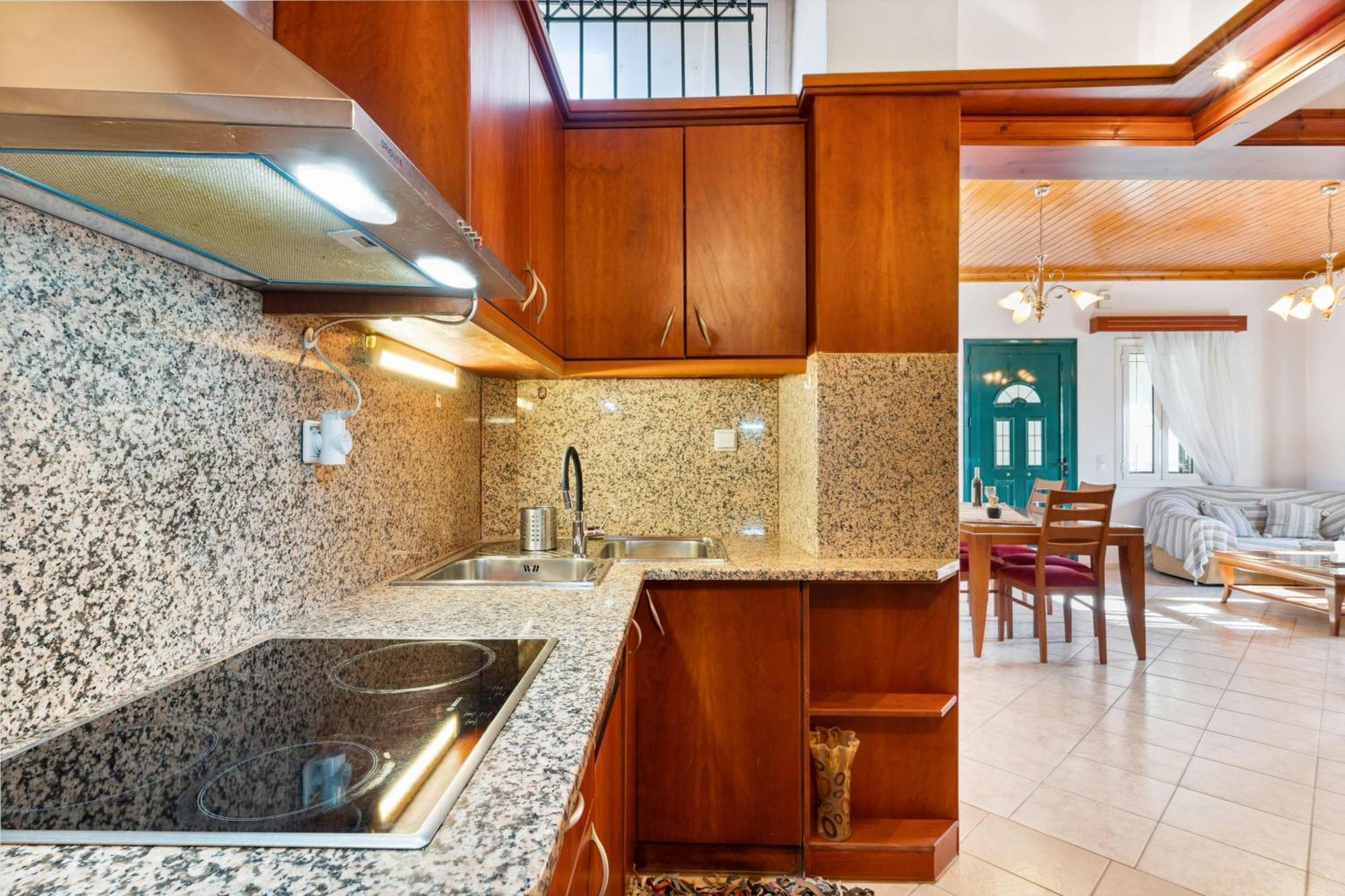 Verani Residence Parking Balcony Playground Sivros Luaran gambar